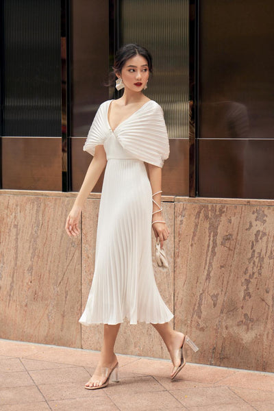 yes pleats dress YES BY YESIR | Swaying Floral Pleated Short Sleeves Dress